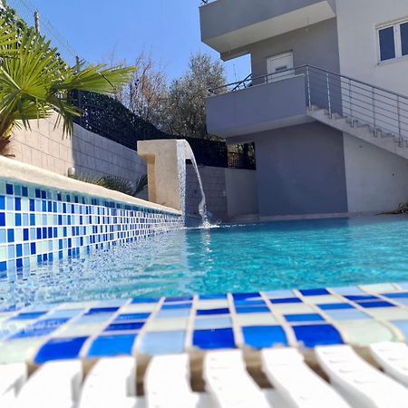 Villa Holiday Apartments Бар Екстериор снимка