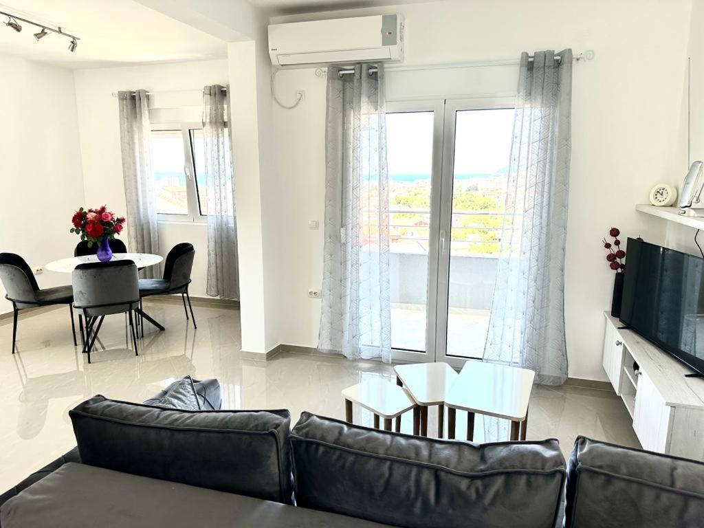 Villa Holiday Apartments Бар Екстериор снимка
