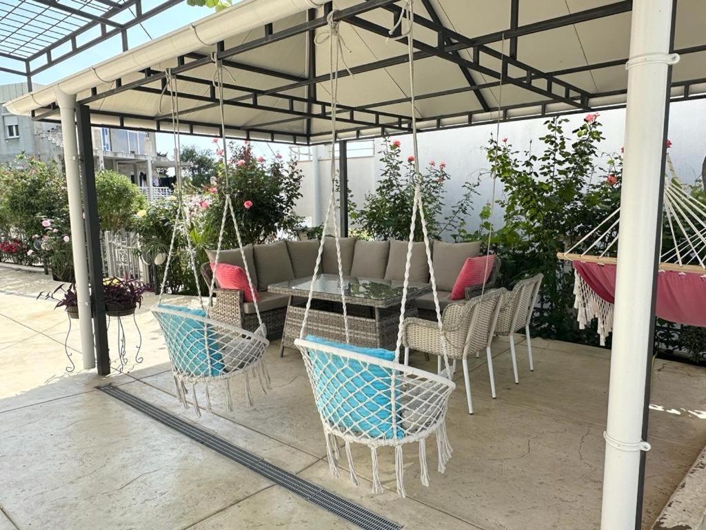 Villa Holiday Apartments Бар Екстериор снимка