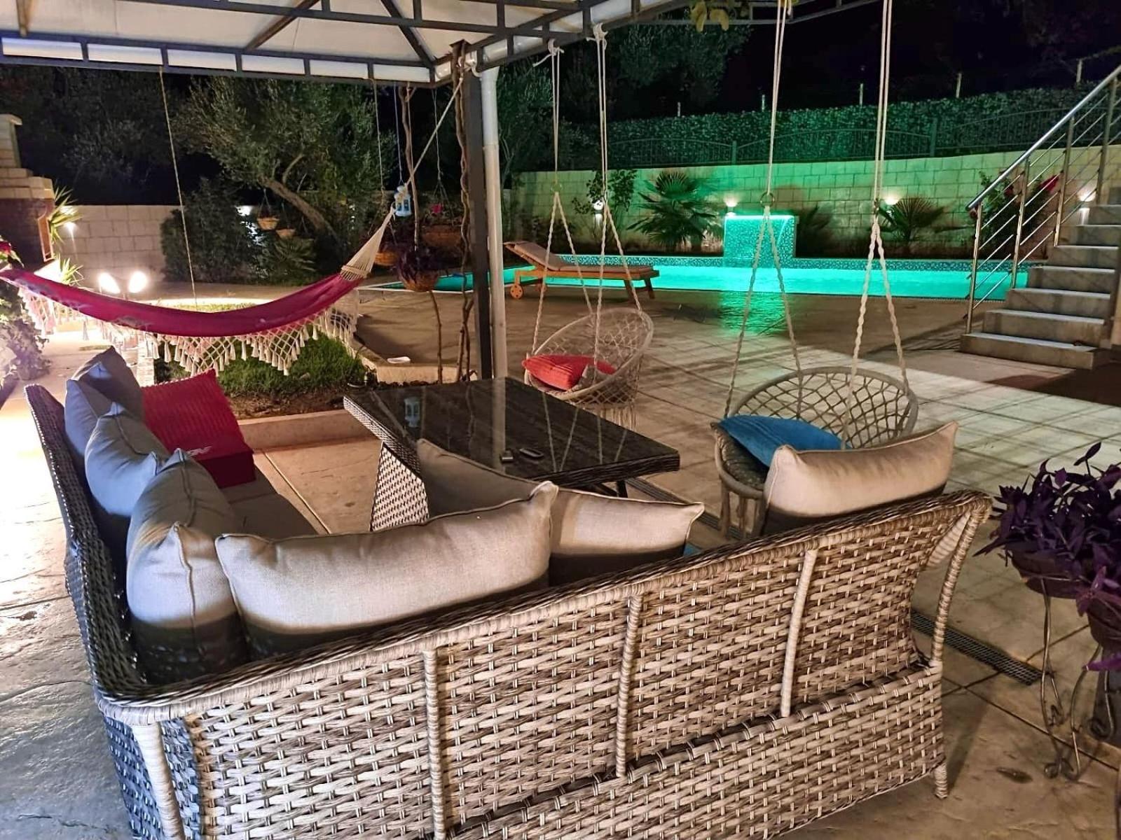 Villa Holiday Apartments Бар Екстериор снимка