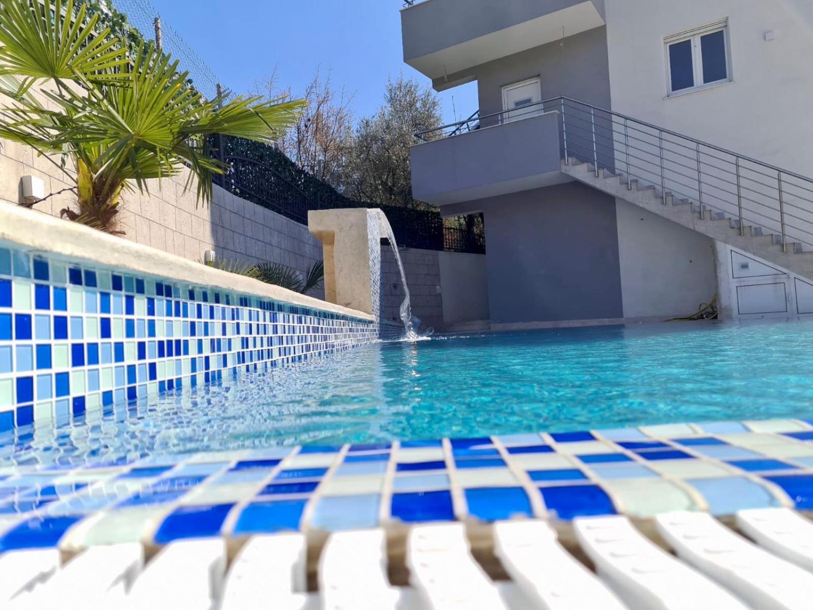Villa Holiday Apartments Бар Екстериор снимка